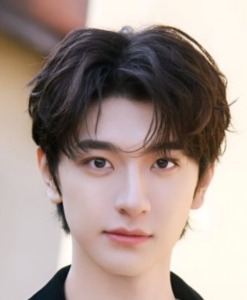 Lin Yi