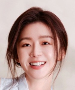 Ireine Song | Song Yi Ren