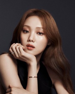 Lee Sung Kyung
