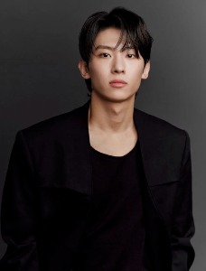 Kim Jin Young (Dex)